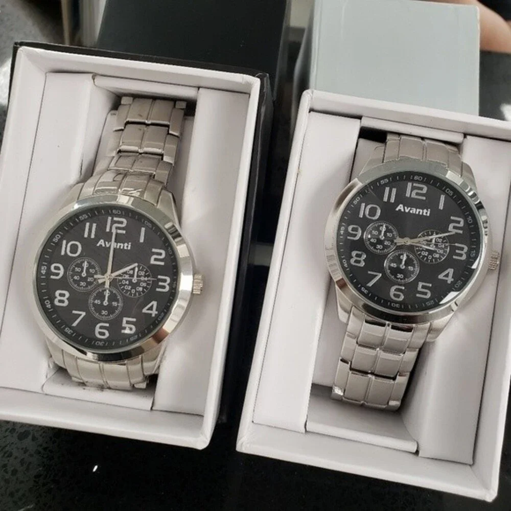 Mens Avanti Casual Stainless Steel Silver Graphite Watches Lot of 2